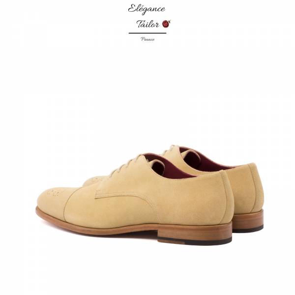 Le Derby un soulier universel chez Elégance Tailor a Toulon vue de l'arrière