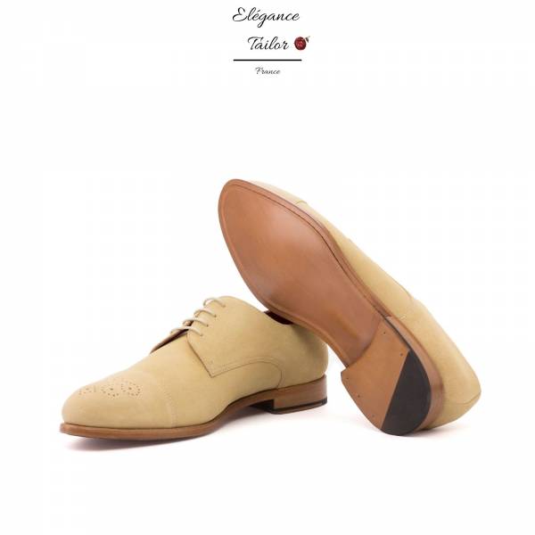 Le Derby un soulier universel chez Elégance Tailor a Toulon vue de coté