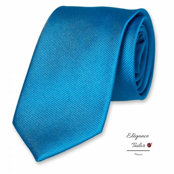 Cravate en soie bleu vif  face chez Elégance Tailor Toulon