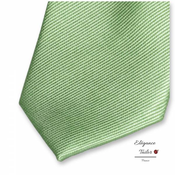 Cravate en soie Vert Clair de chez Elégance Tailor Toulon